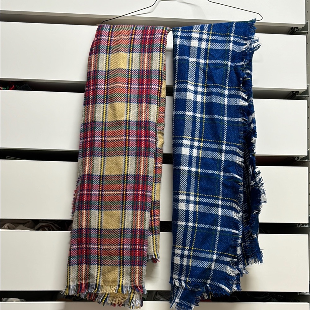 Women’s Scarves